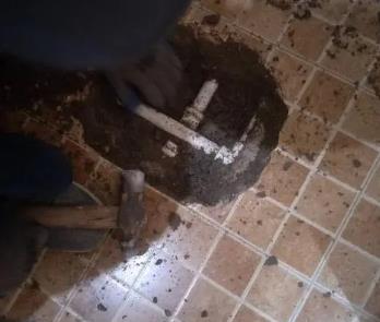 黄山市卫生间漏水维修公司为您分享下卫生间渗水如何处理及注意事项